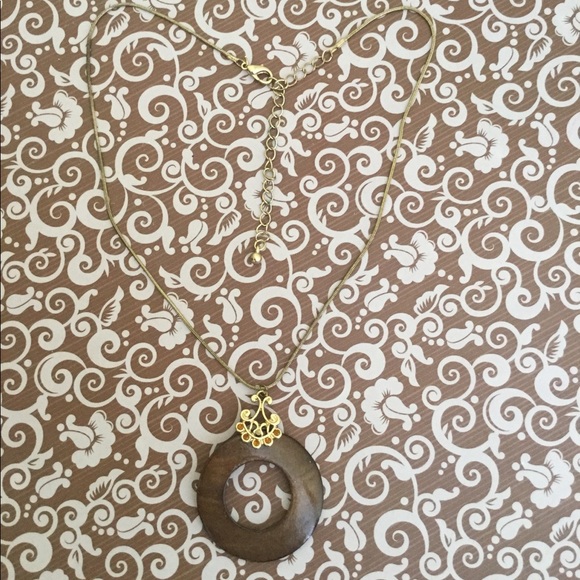 Gold Fashion Necklace - Picture 3 of 3